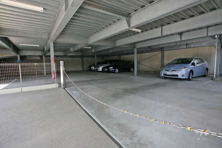 敷地内駐車場（屋内平面式）