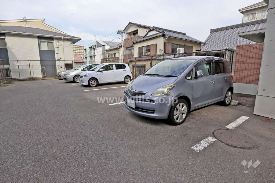 敷地内駐車場（屋外平面式）