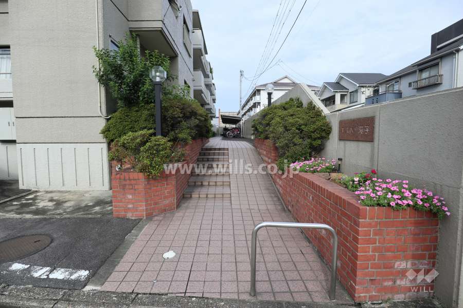 エントランスアプローチ