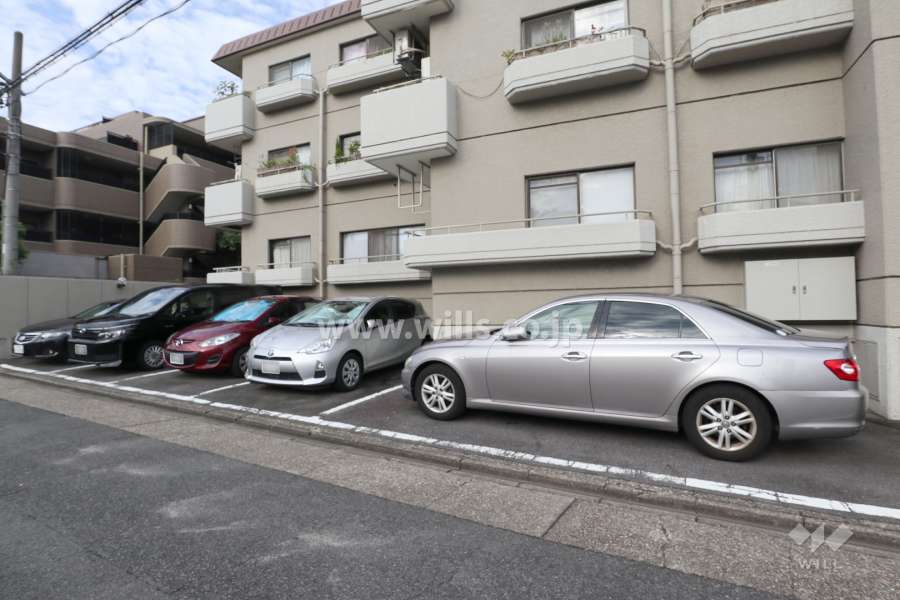 敷地内駐車場（屋外平面式）