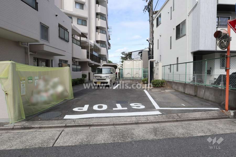 敷地内駐車場（屋外平面式）