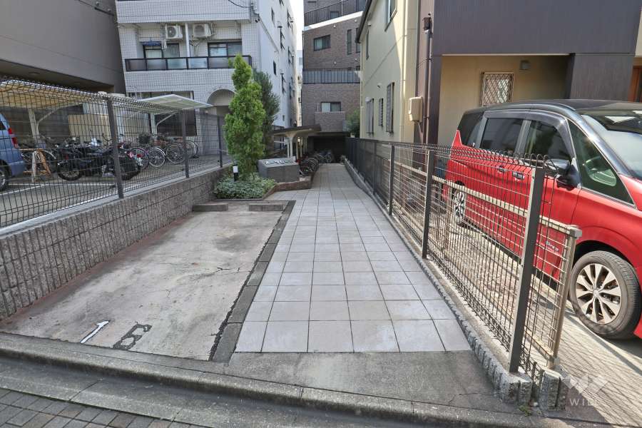 エントランスアプローチ