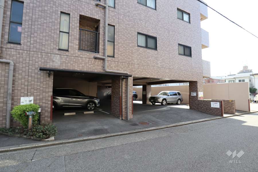 敷地内駐車場（屋内平面式・屋外平面式）