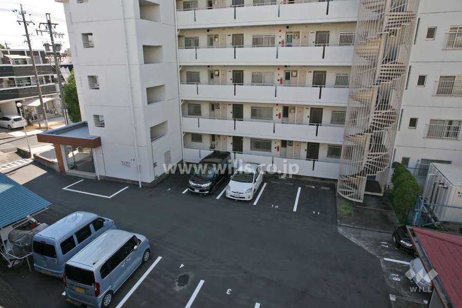 敷地内駐車場(屋外平面式)