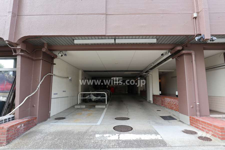 敷地内駐車場（屋内平面式）