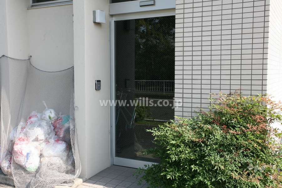 駐輪場の出入口