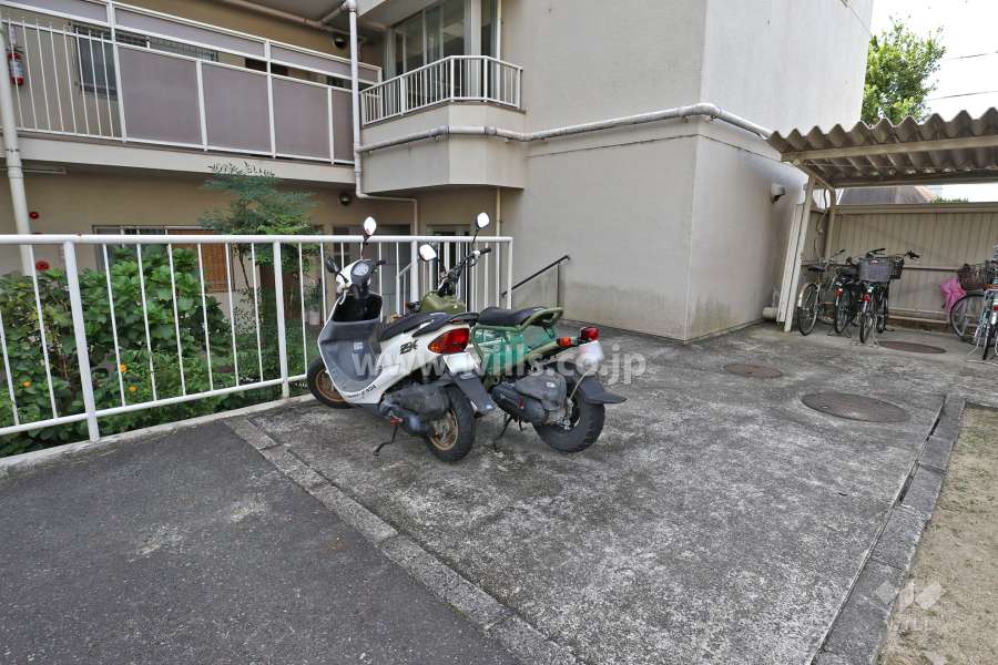 バイク置場