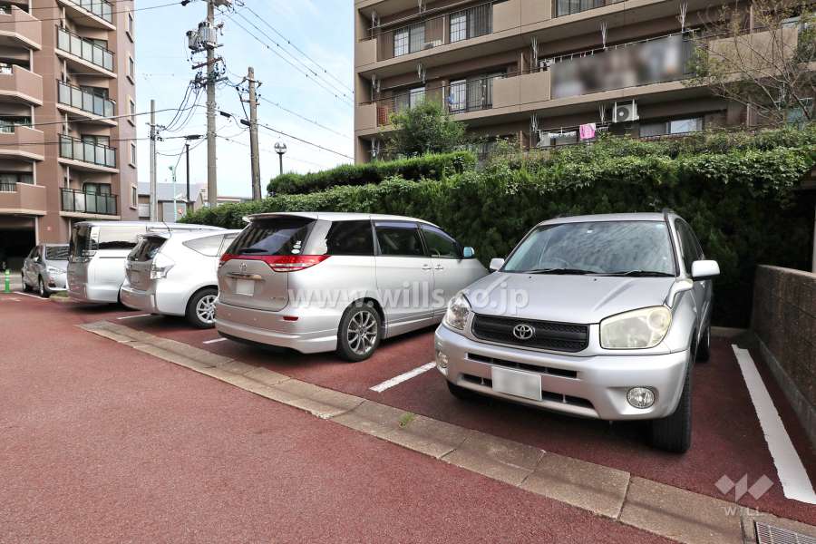 敷地内駐車場（屋外平面式）