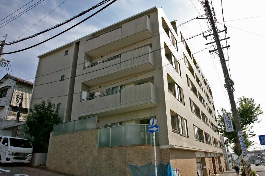 バンベールグラン田辺通の外観（北西側から）