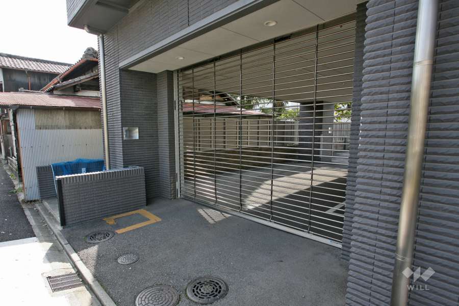 駐車場出入口（リングシャッター付き）
