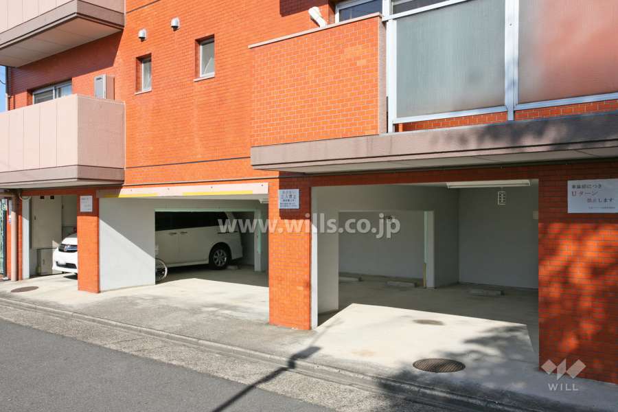 敷地内駐車場（屋内平面式）
