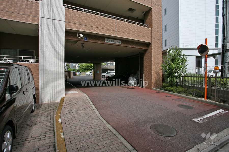 駐車場入り口