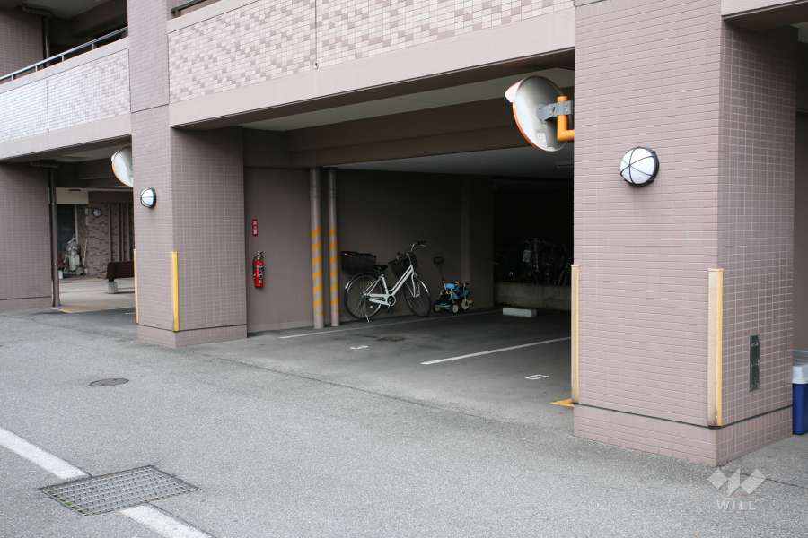 敷地内駐車場(屋内平面式)