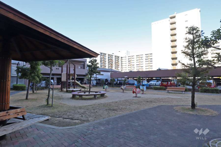 敷地内の広場