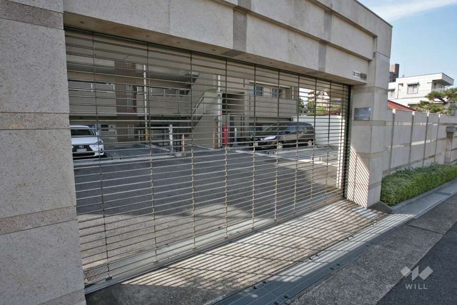 駐車場出入口（リングシャッター付き）