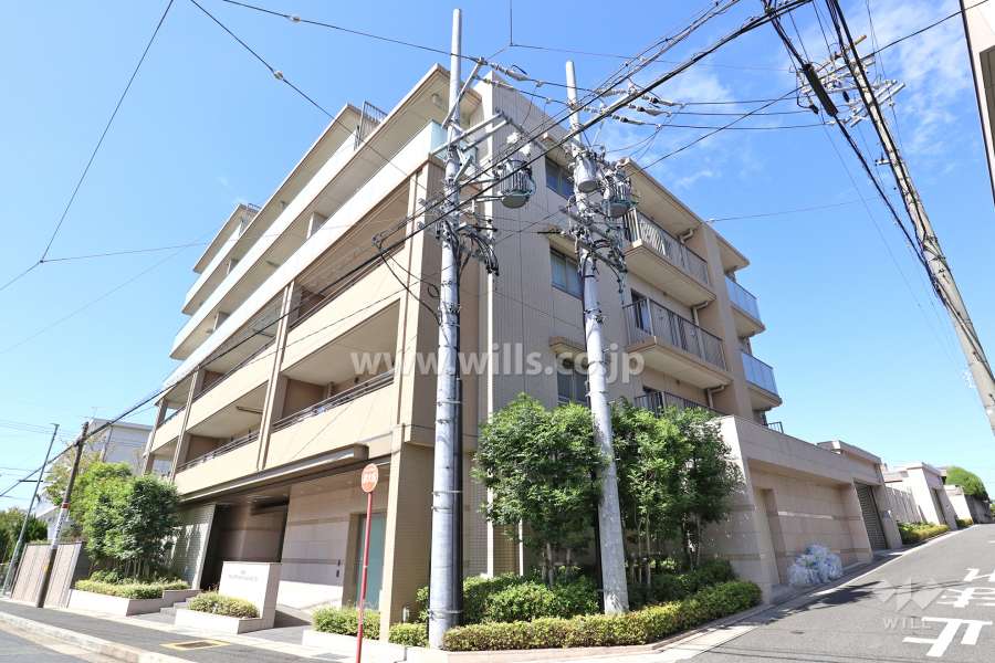プラウド瑞穂日向町ヒルトップの外観（東側から）