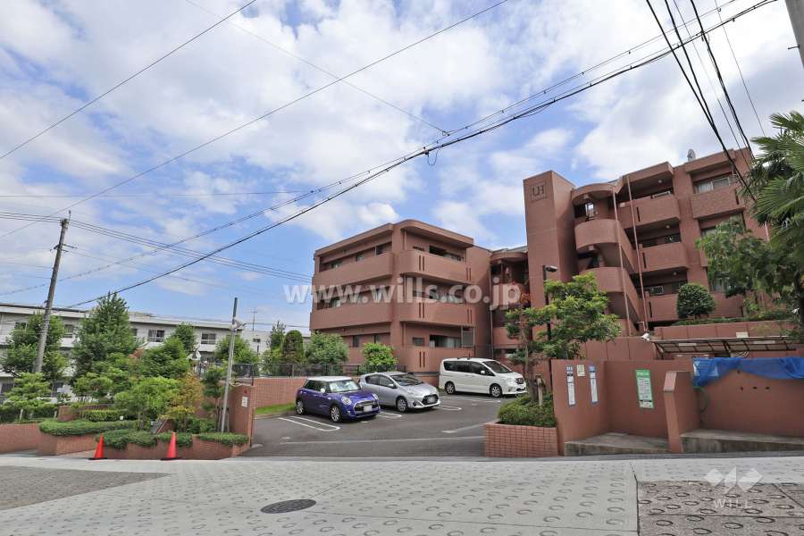 駐車場出入り口