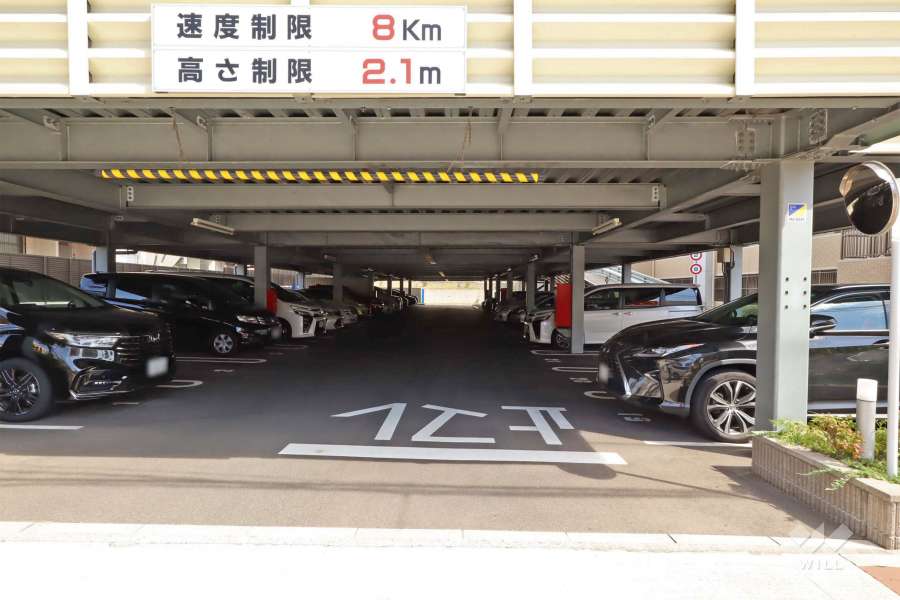 駐車場の出入り口
