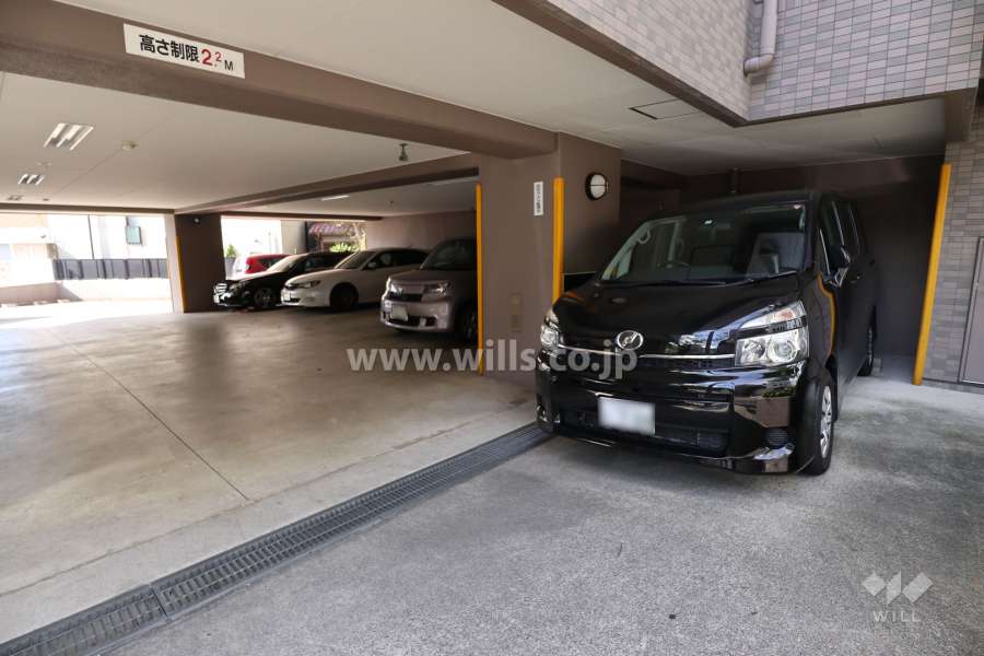 敷地内駐車場（屋内平面式）