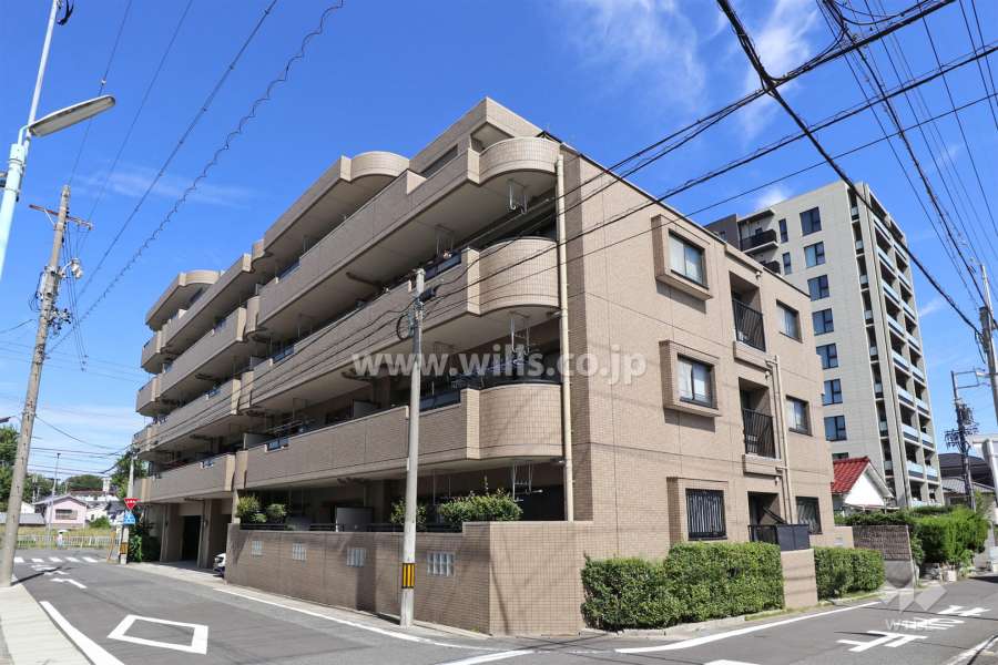 ライオンズマンション瑞穂八勝通の外観（南東側から）