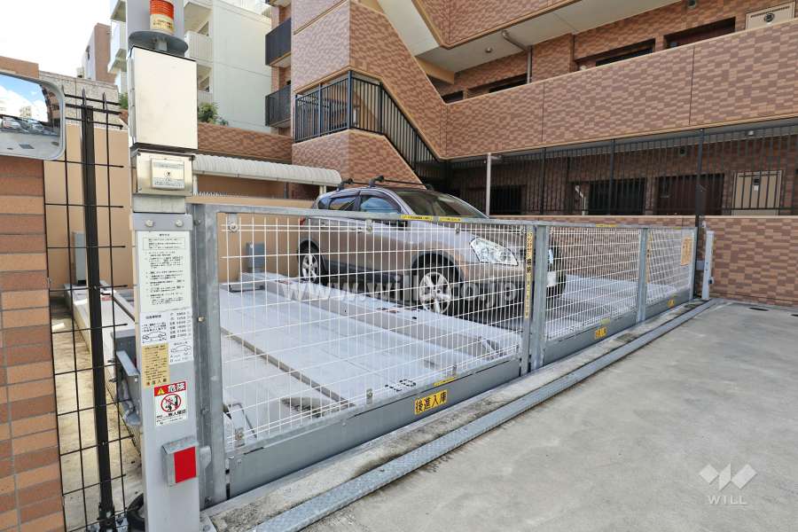敷地内駐車場（屋外機械式）
