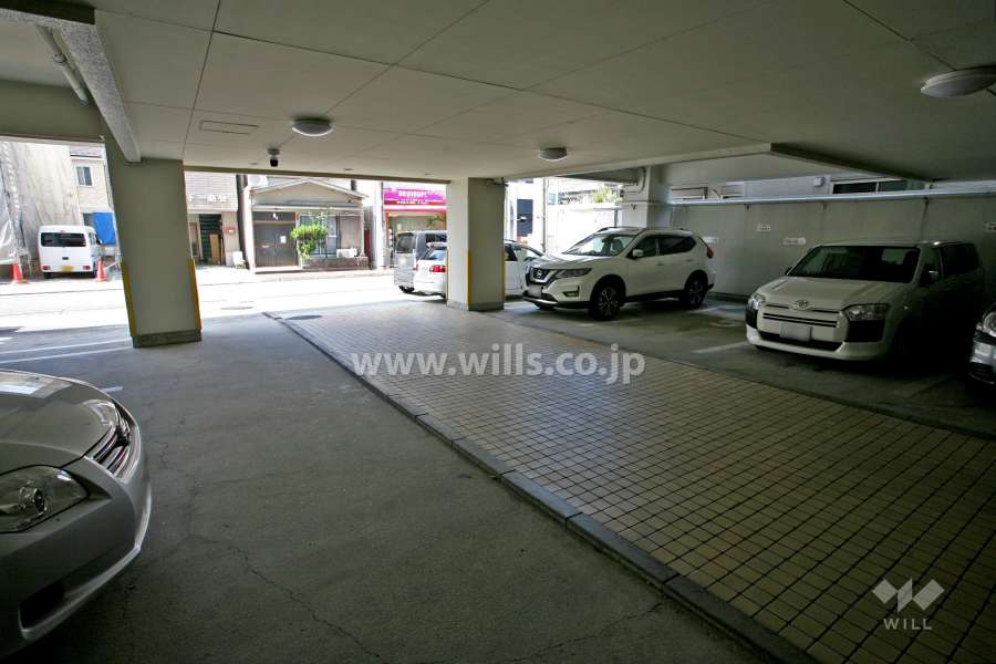 敷地内駐車場（屋内平面式）