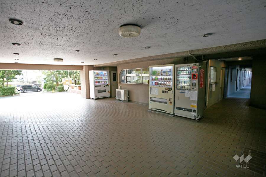 共有部分(自動販売機があります)