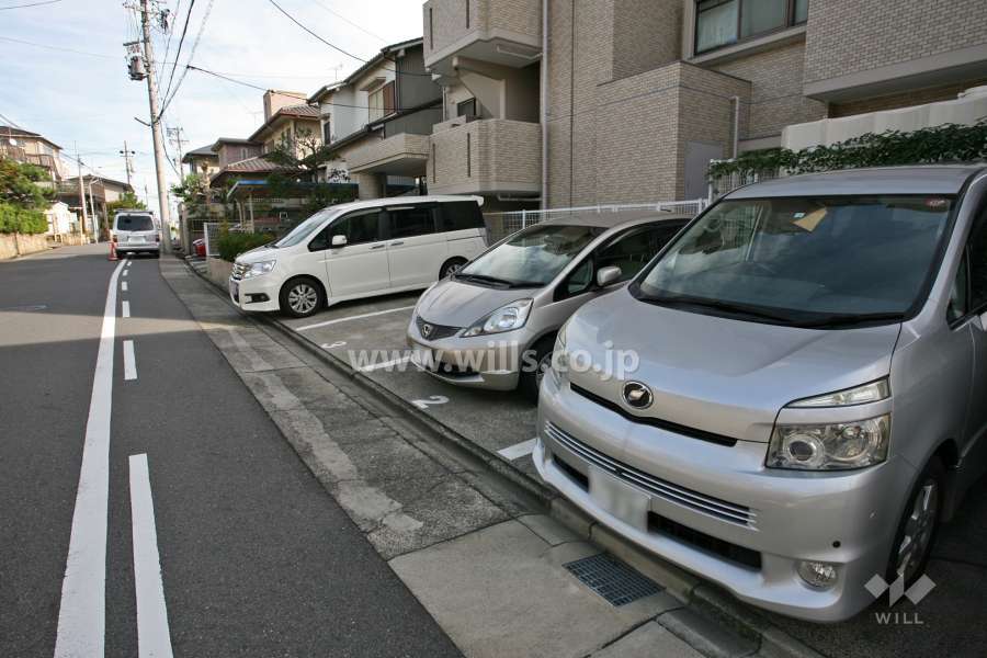 敷地内駐車場(屋外平面式)