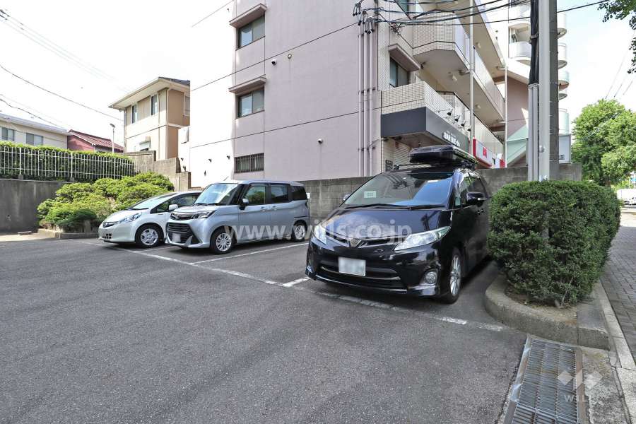 敷地内駐車場（屋外平面式）