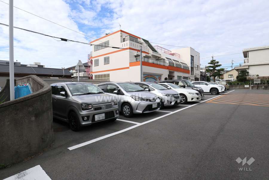 敷地内駐車場（屋外平面式）