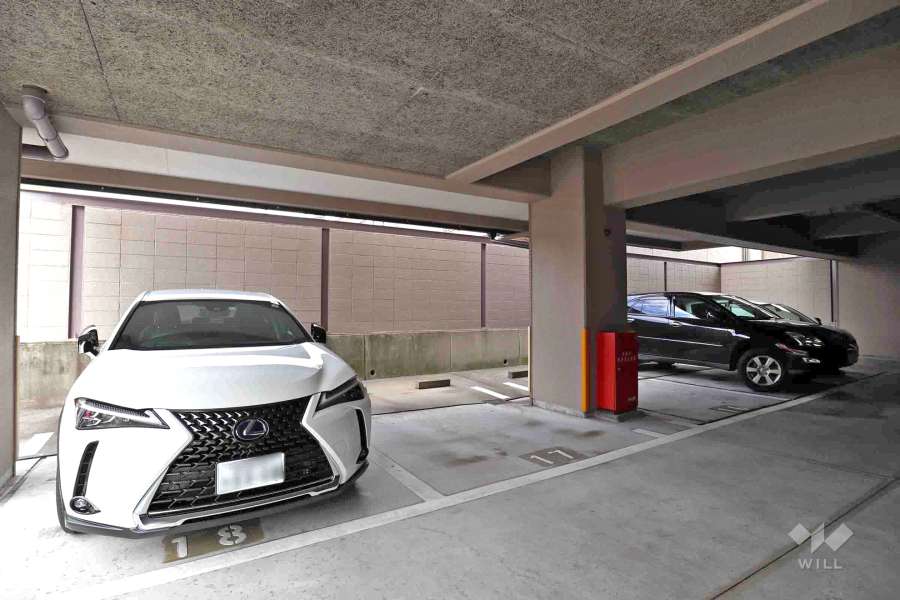 敷地内駐車場（屋外平面式）