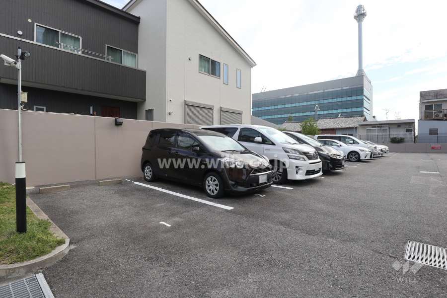 敷地内駐車場（屋外平面式）