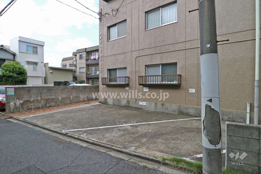 敷地内駐車場（屋外平面式）