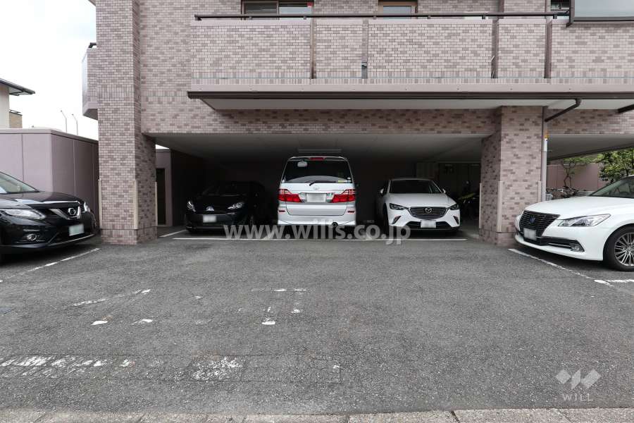 敷地内駐車場（屋内平面式）