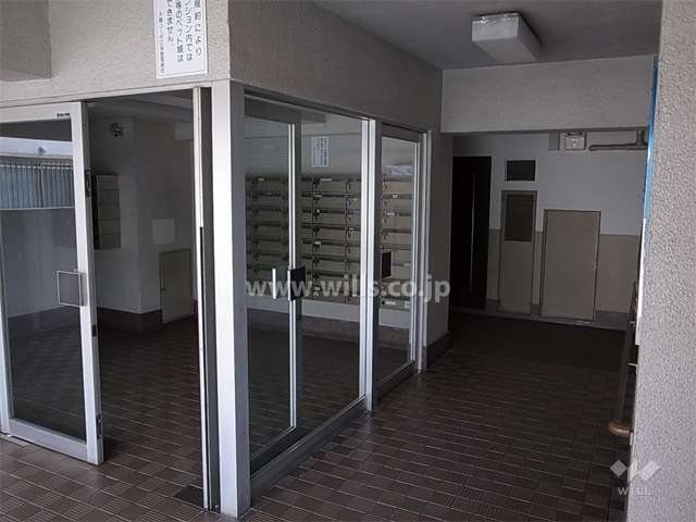 エントランスホール（共用ポスト）