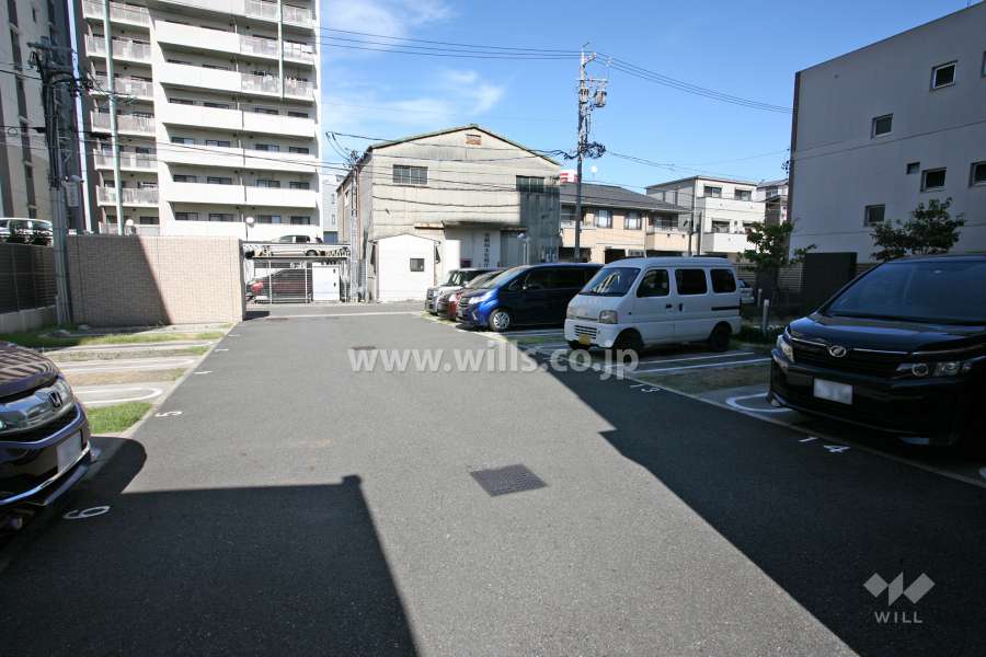 敷地内駐車場（屋外平面式）