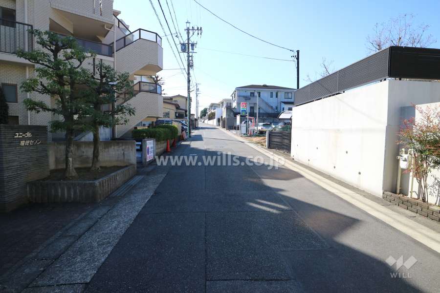 敷地北西側の前面道路