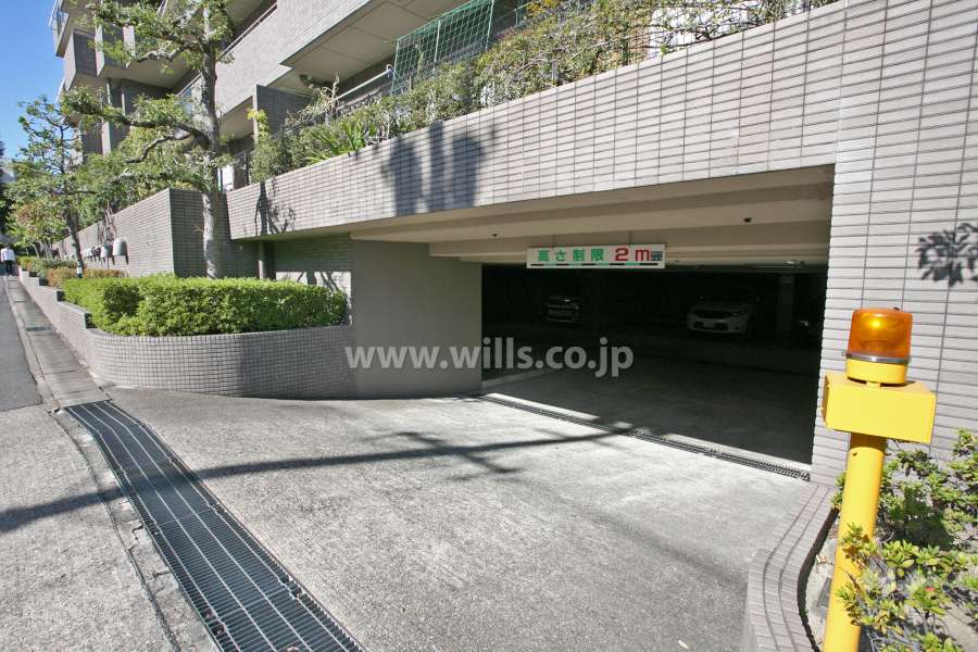 駐車場入り口