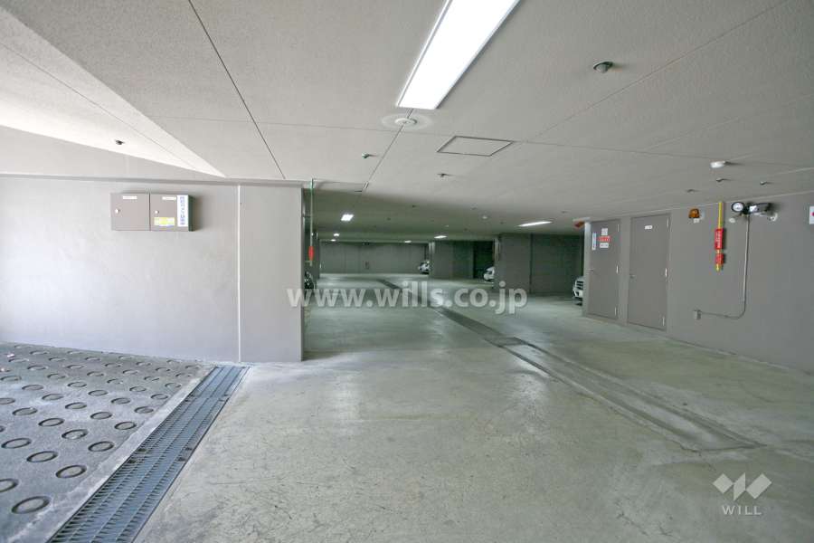 敷地内駐車場(屋内平面式)
