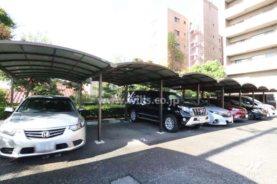 敷地内駐車場（屋外平面式）
