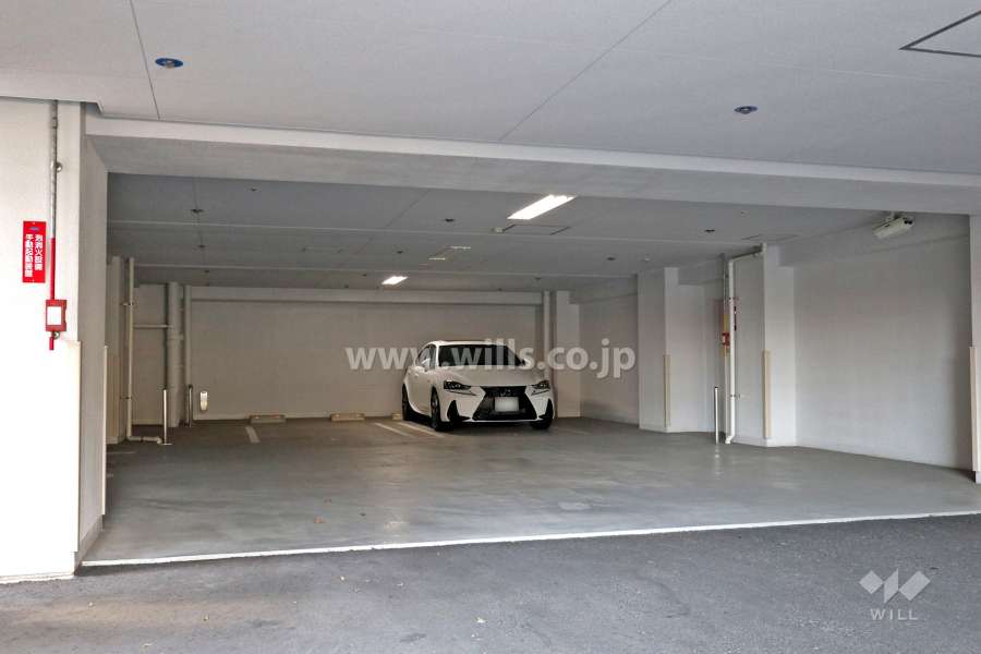 敷地内駐車場（屋内平面式）
