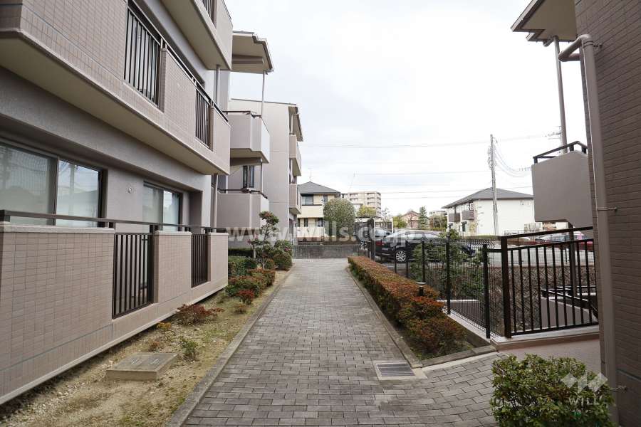 敷地内の通路