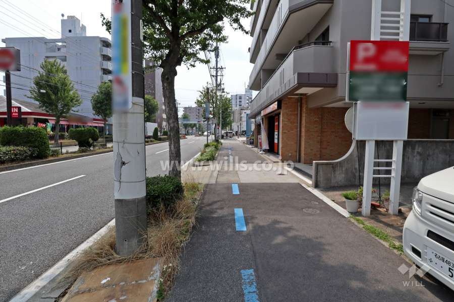 敷地の前面道路