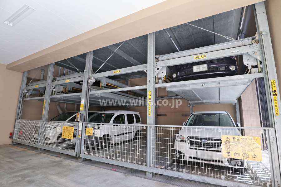 敷地内駐車場（屋内機械式）