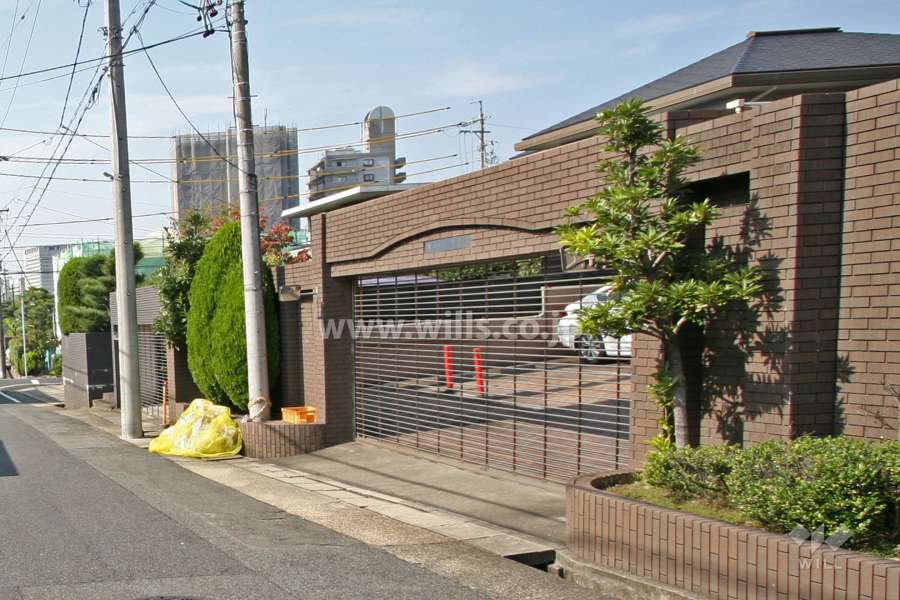 駐車場出入口（リングシャッター付き）