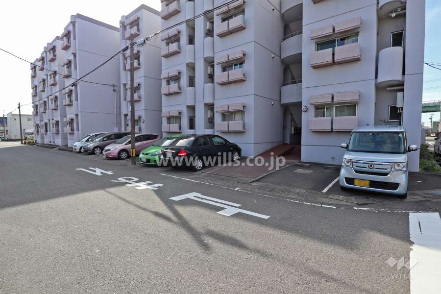 敷地内駐車場(屋外平面式)