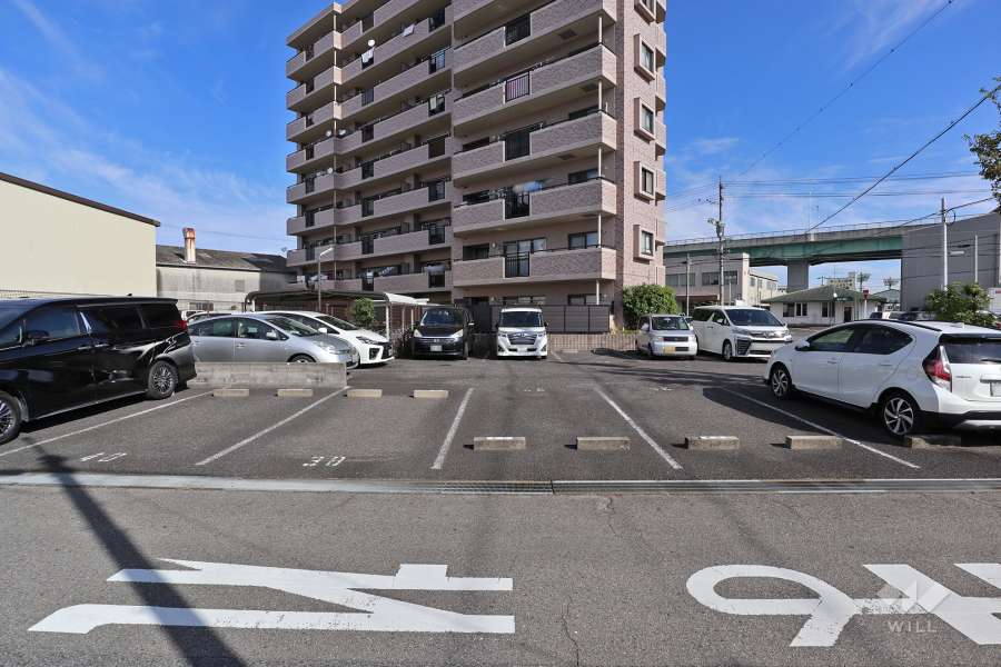 敷地内駐車場(屋外平面式)