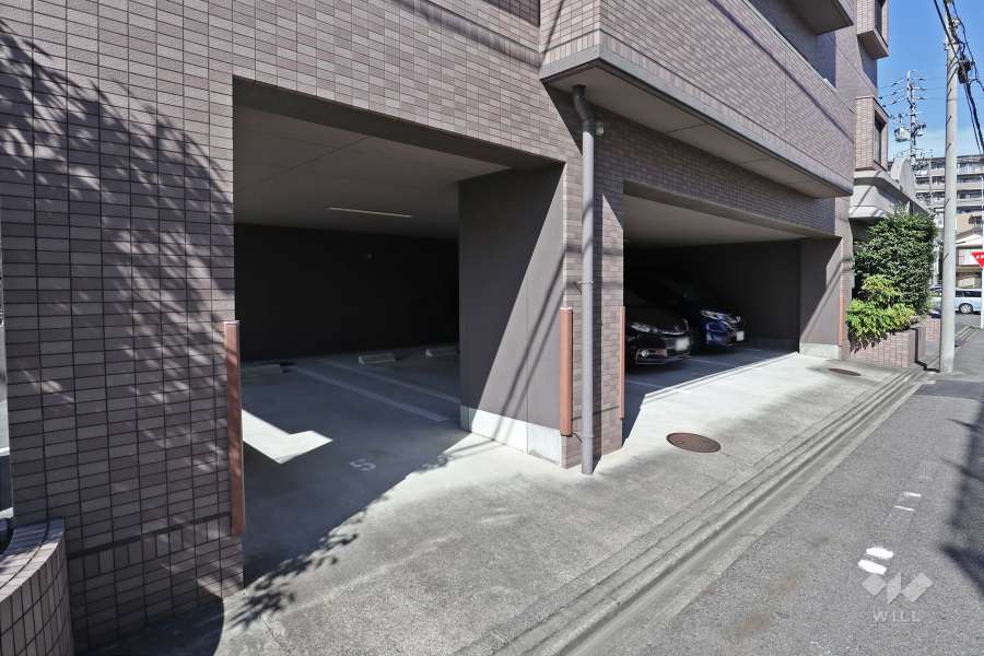 敷地内駐車場（屋内平面式）