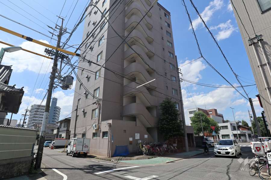 シャンボール天神山の外観（北東側から）