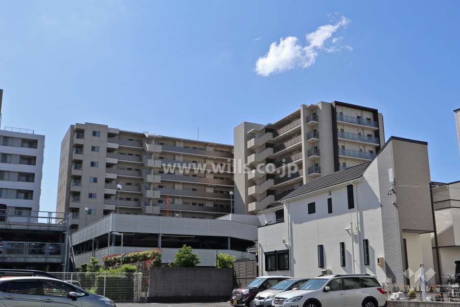 プレミスト庄内通の外観(北側から)